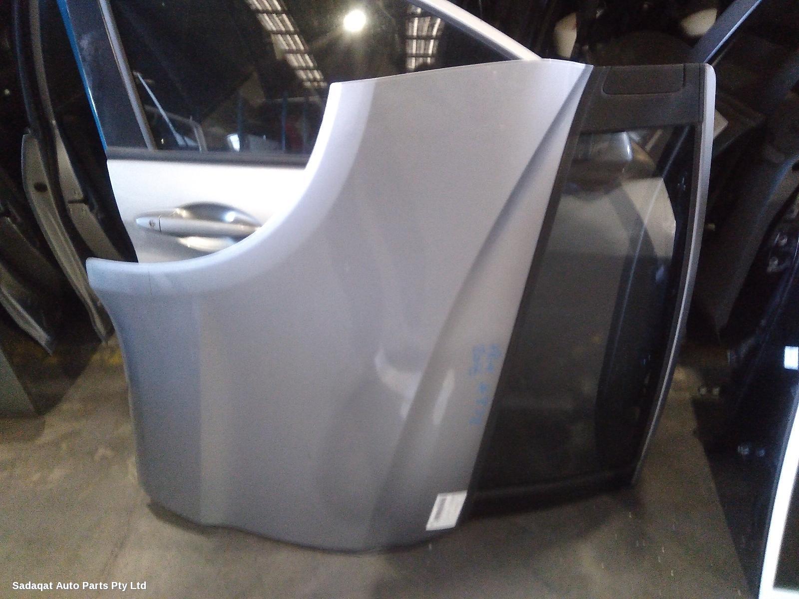 Honda Hrv Right_rear_door_sliding