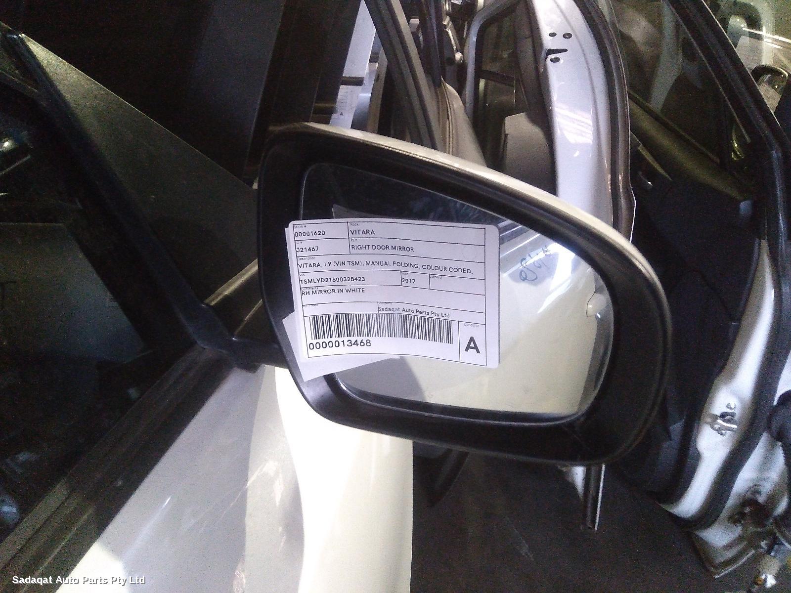 Suzuki Vitara Right Door Mirror