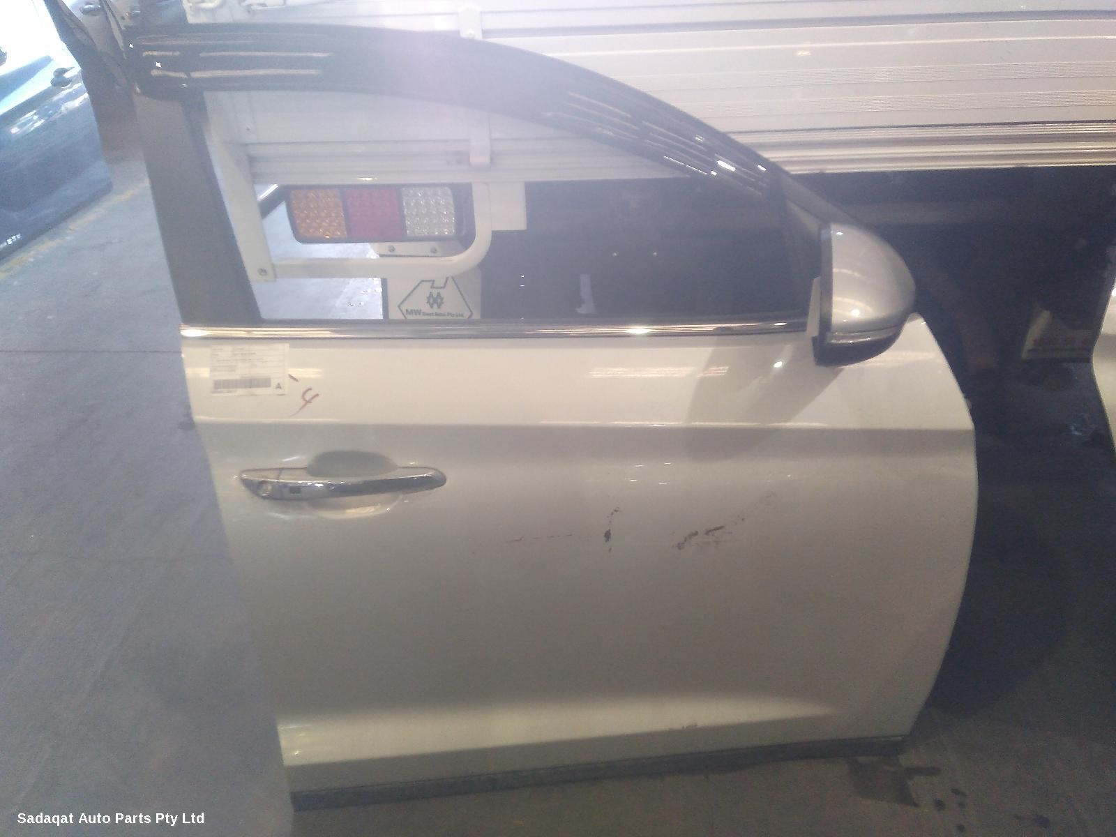 Hyundai Tucson Right Front Door