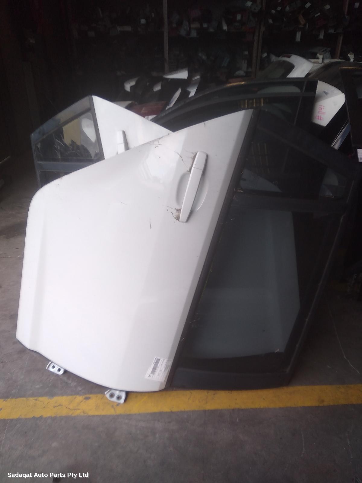 Holden Commodore Right_rear_door_sliding