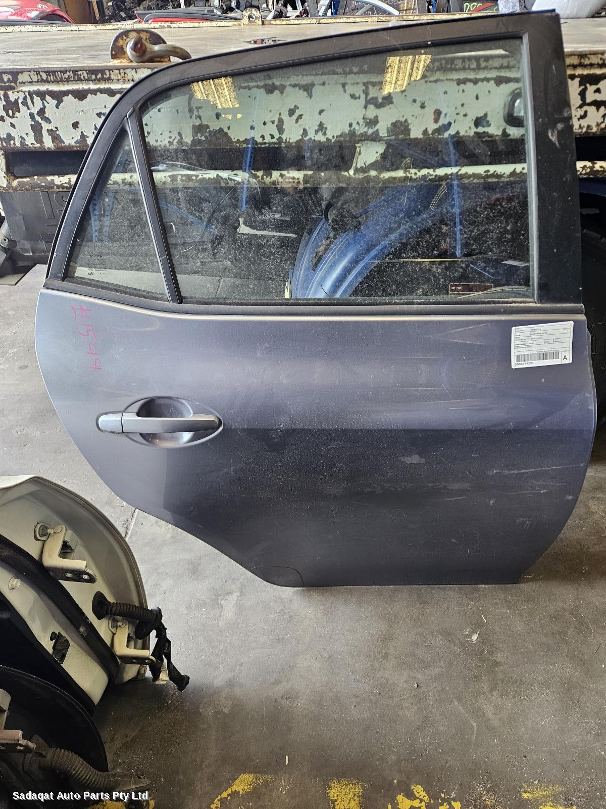 Toyota Corolla Right_rear_door_sliding