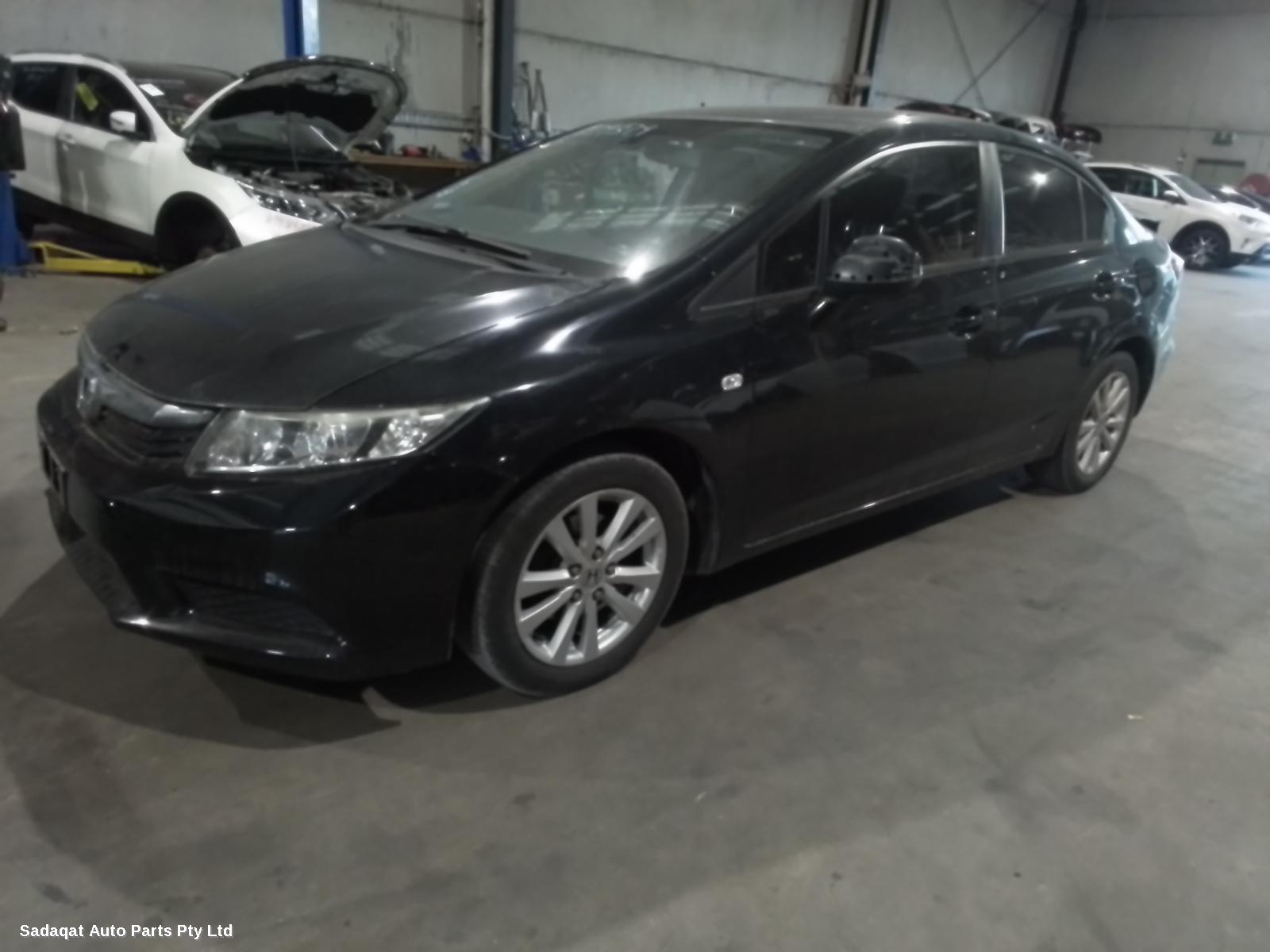 Honda Civic Rear Garnish