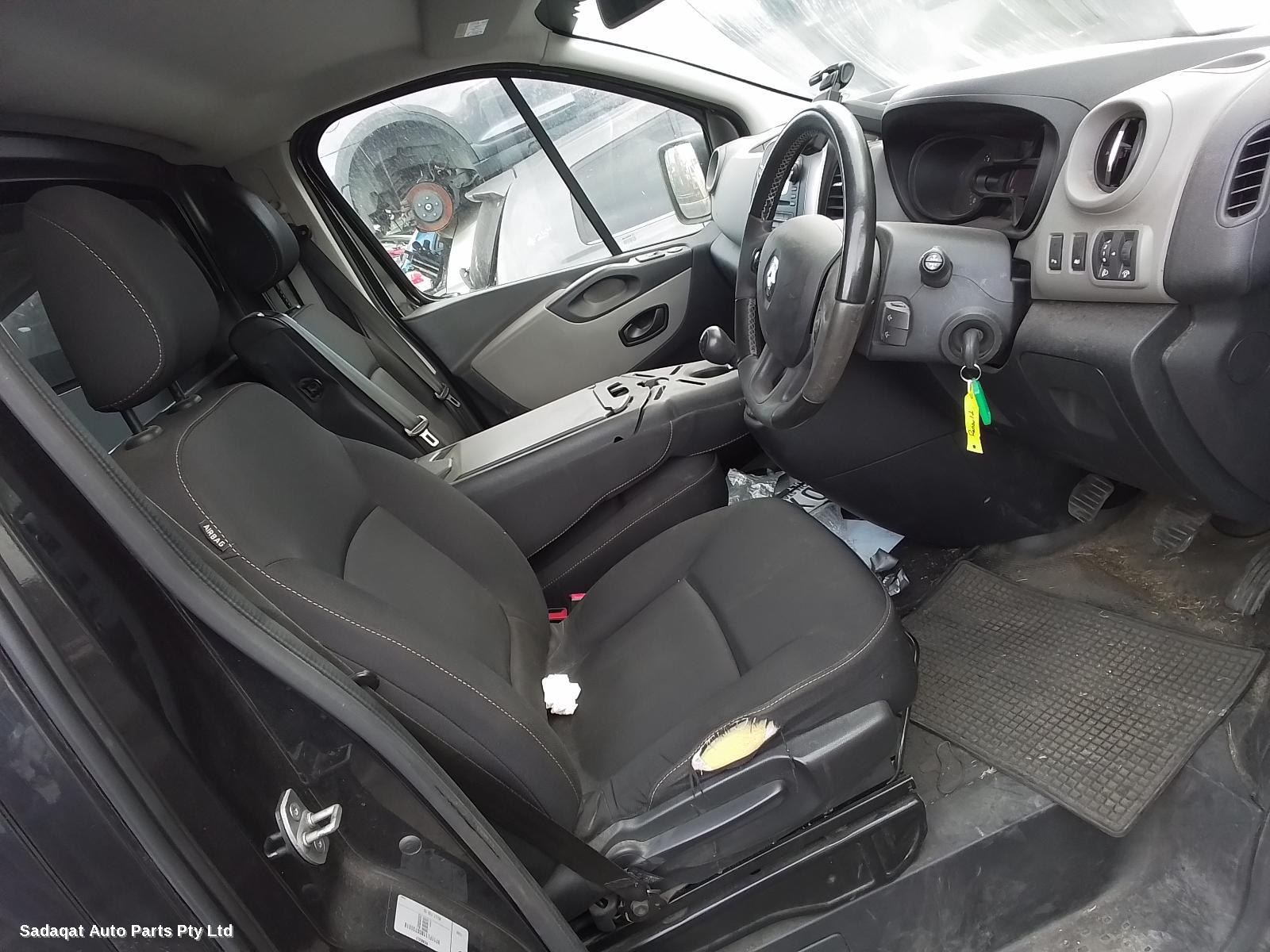 Renault Trafic Left Headlamp