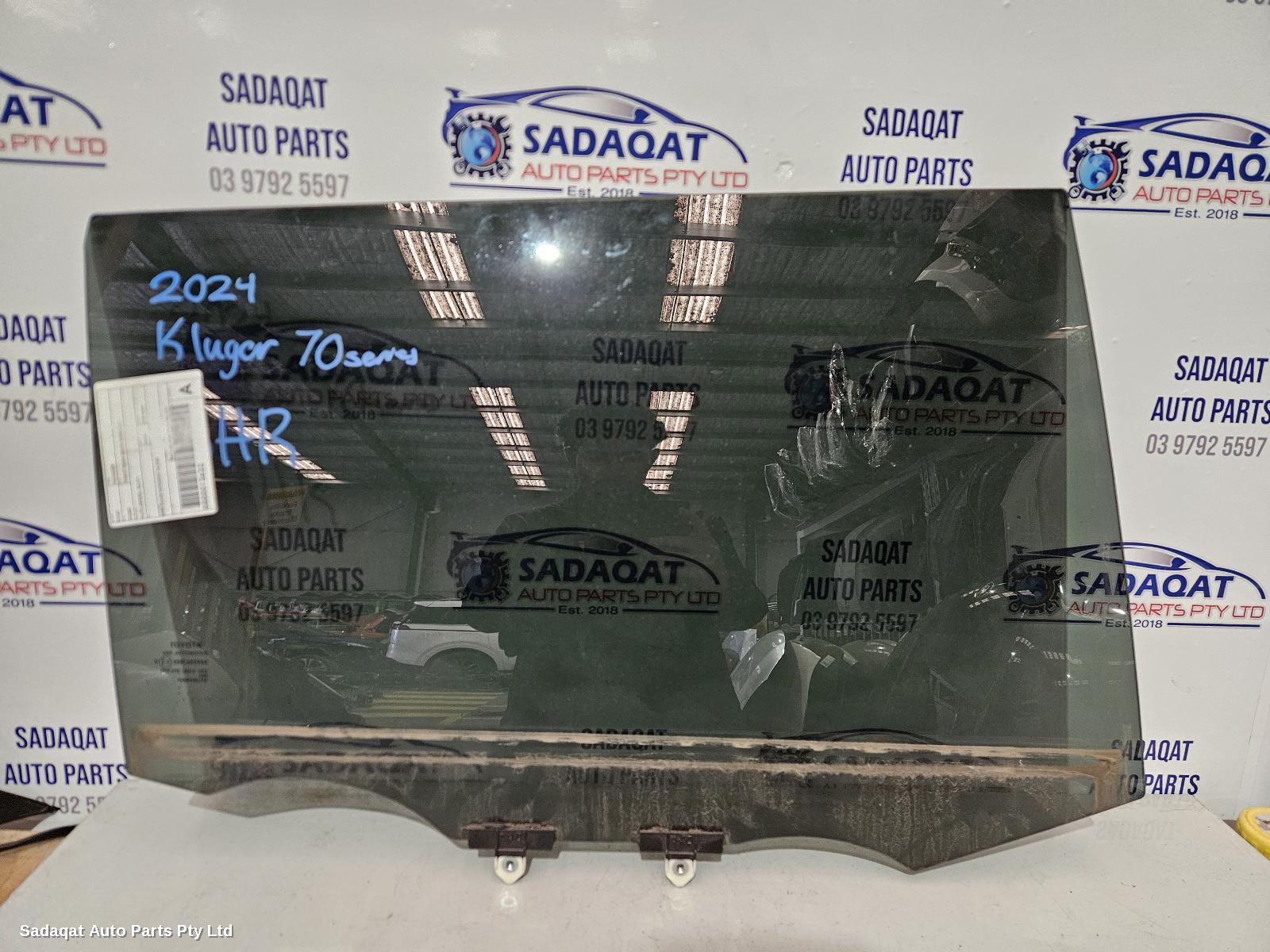 Toyota Kluger Right Rear Door Window