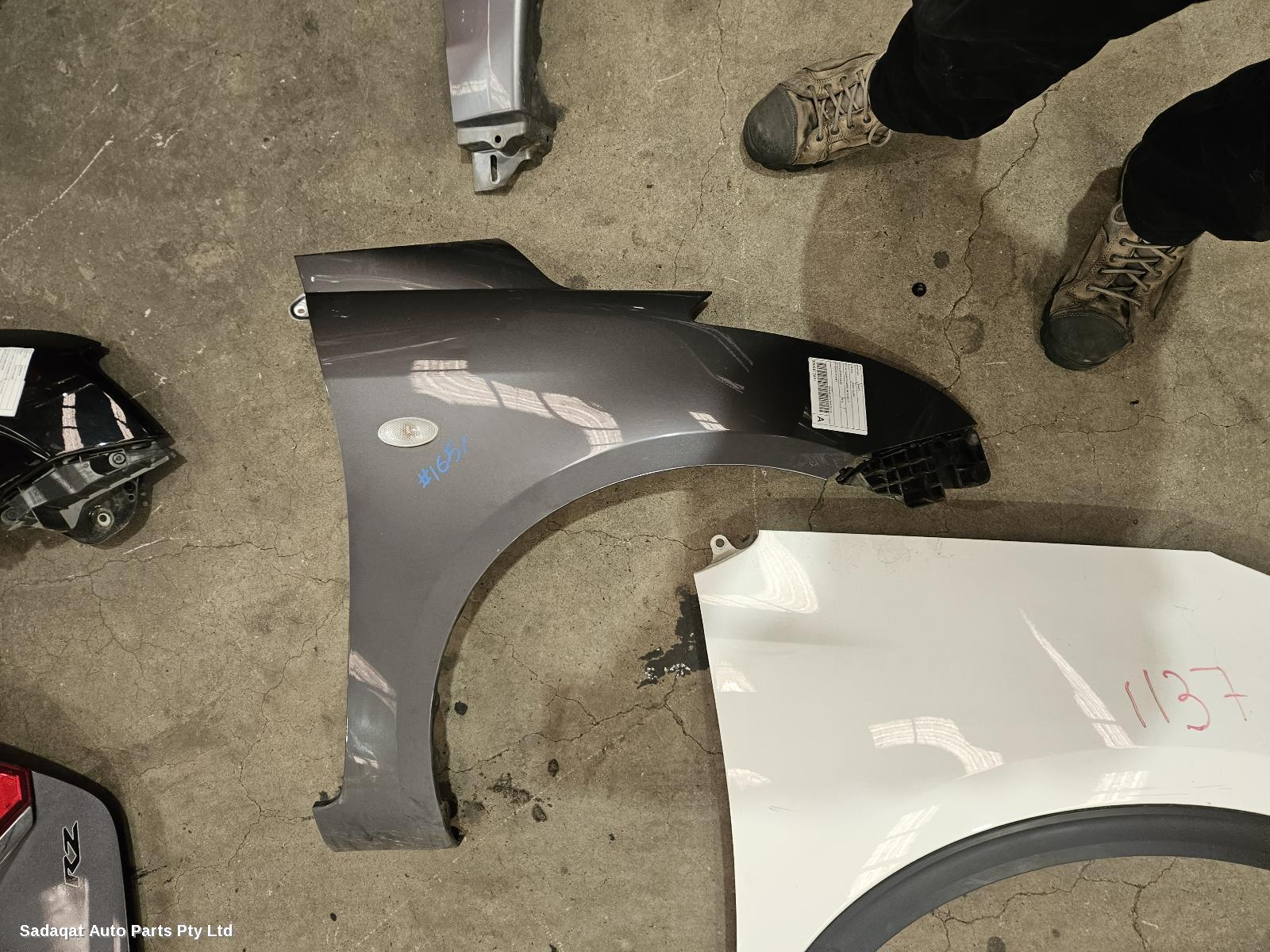 Suzuki Swift Right Guard