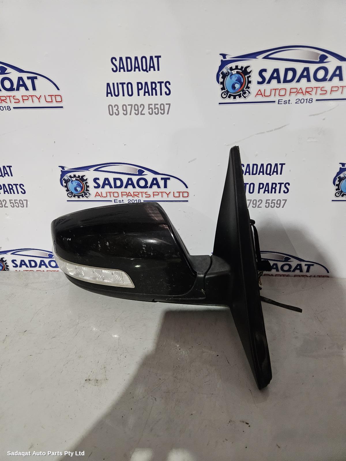 Kia Sorento Right Door Mirror