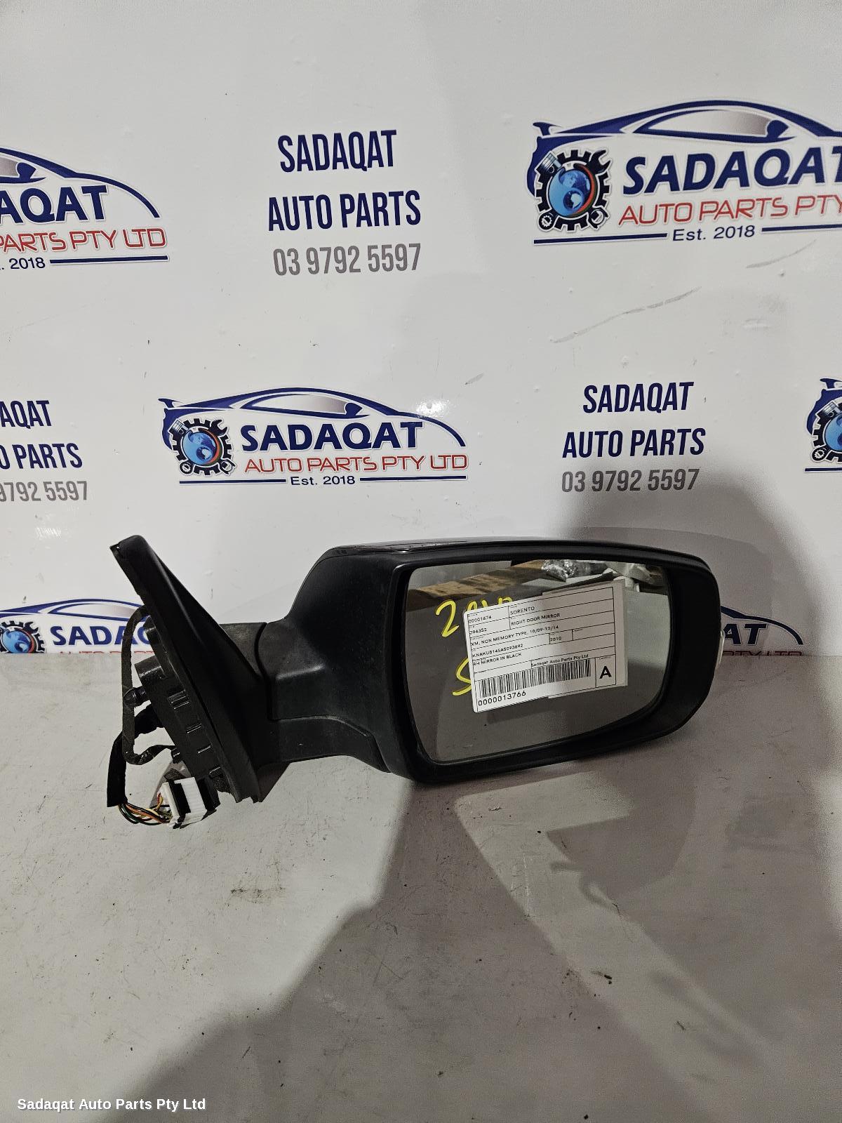 Kia Sorento Right Door Mirror