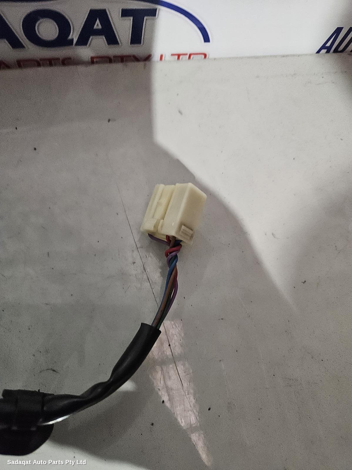 Toyota Estima Right Door Mirror