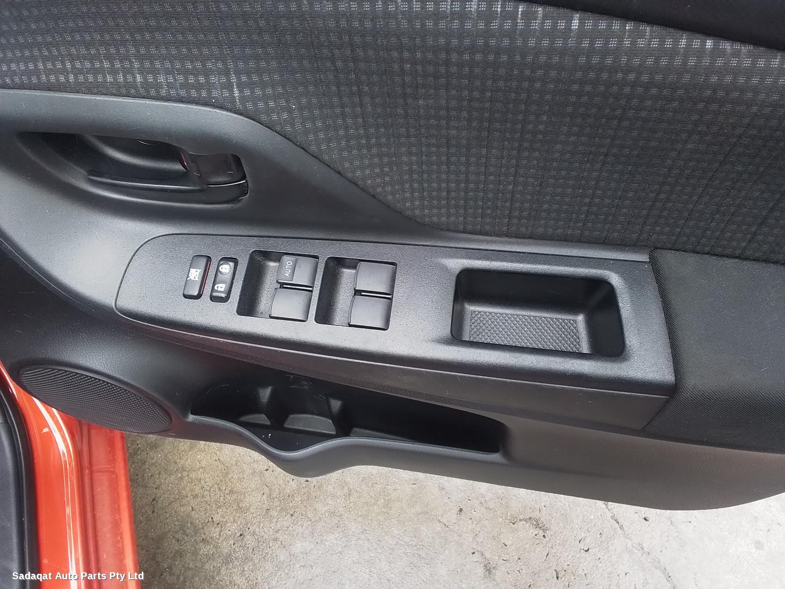 Toyota Yaris Left Taillight