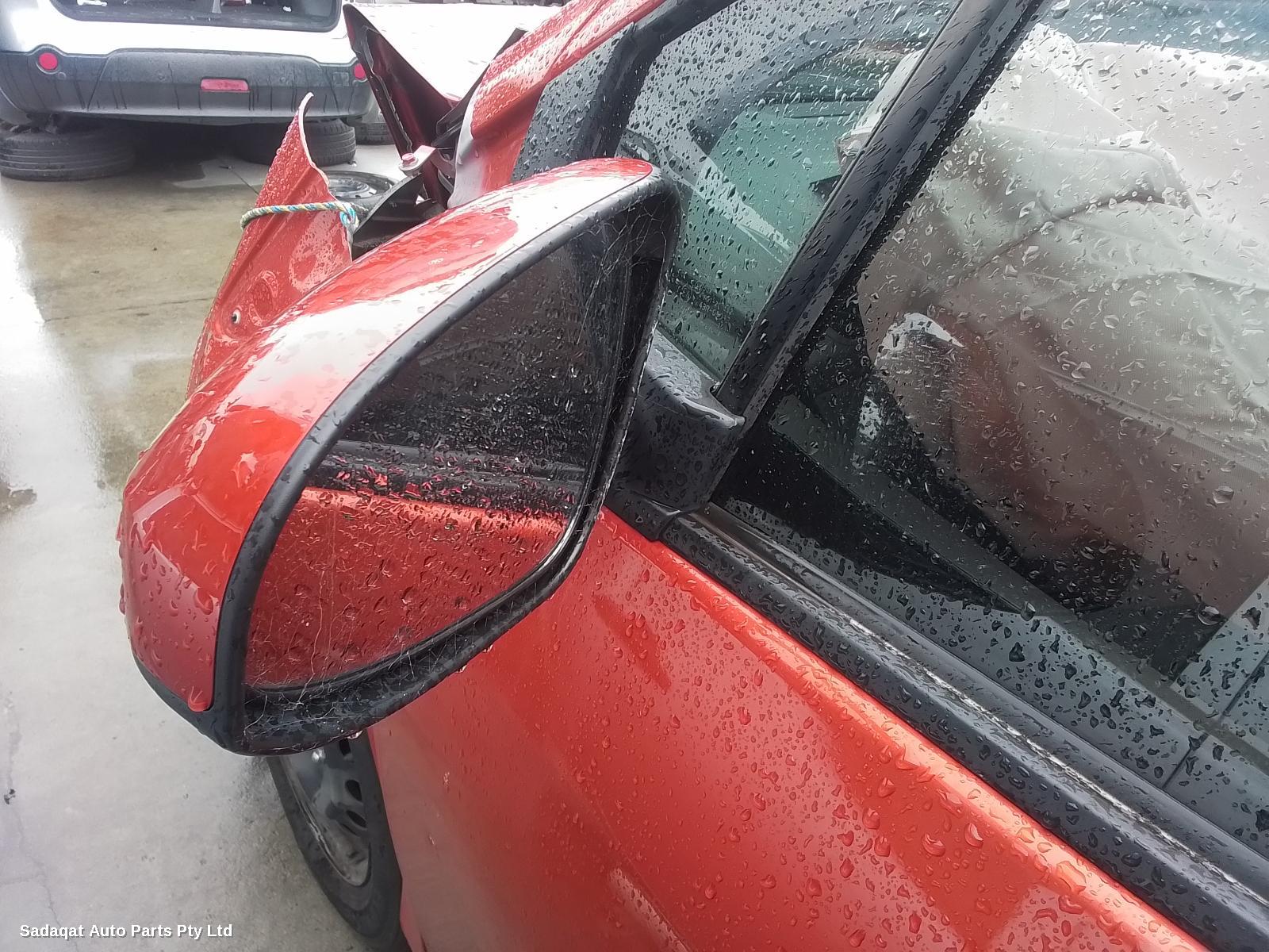 Toyota Yaris Left Taillight