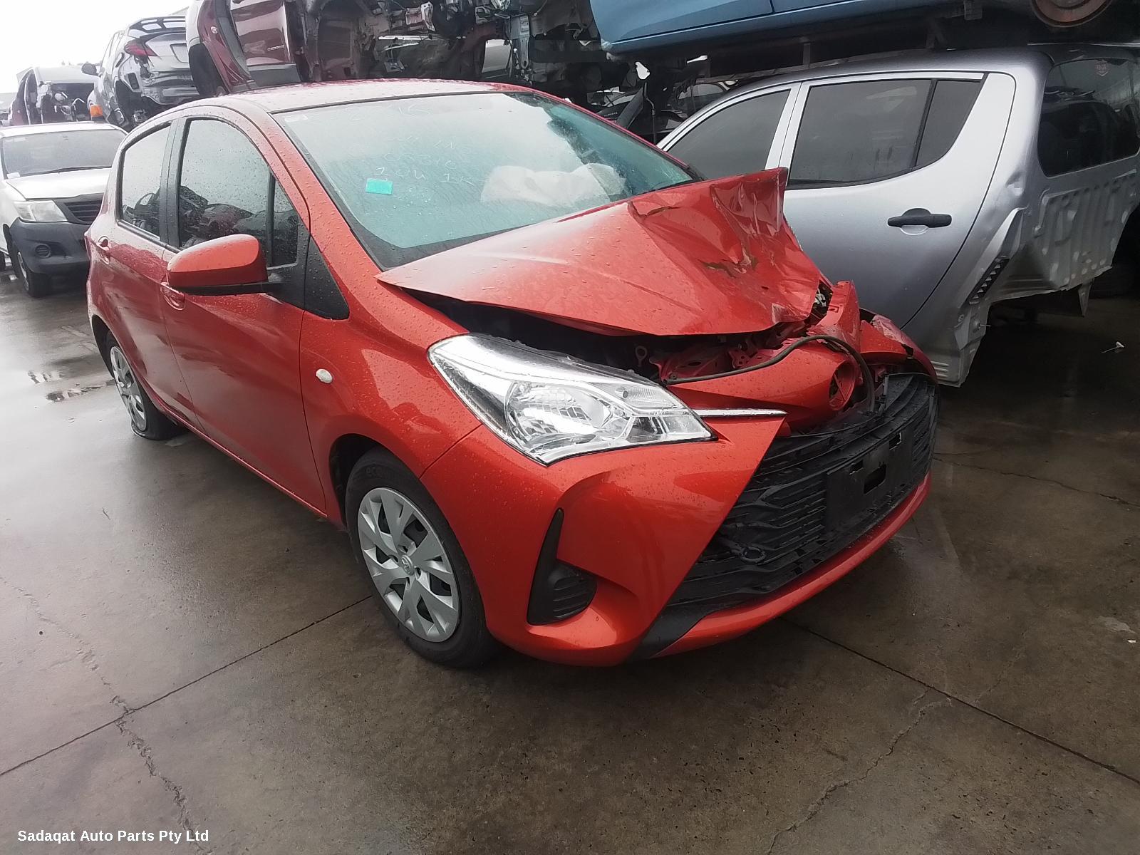 Toyota Yaris Right Door Mirror