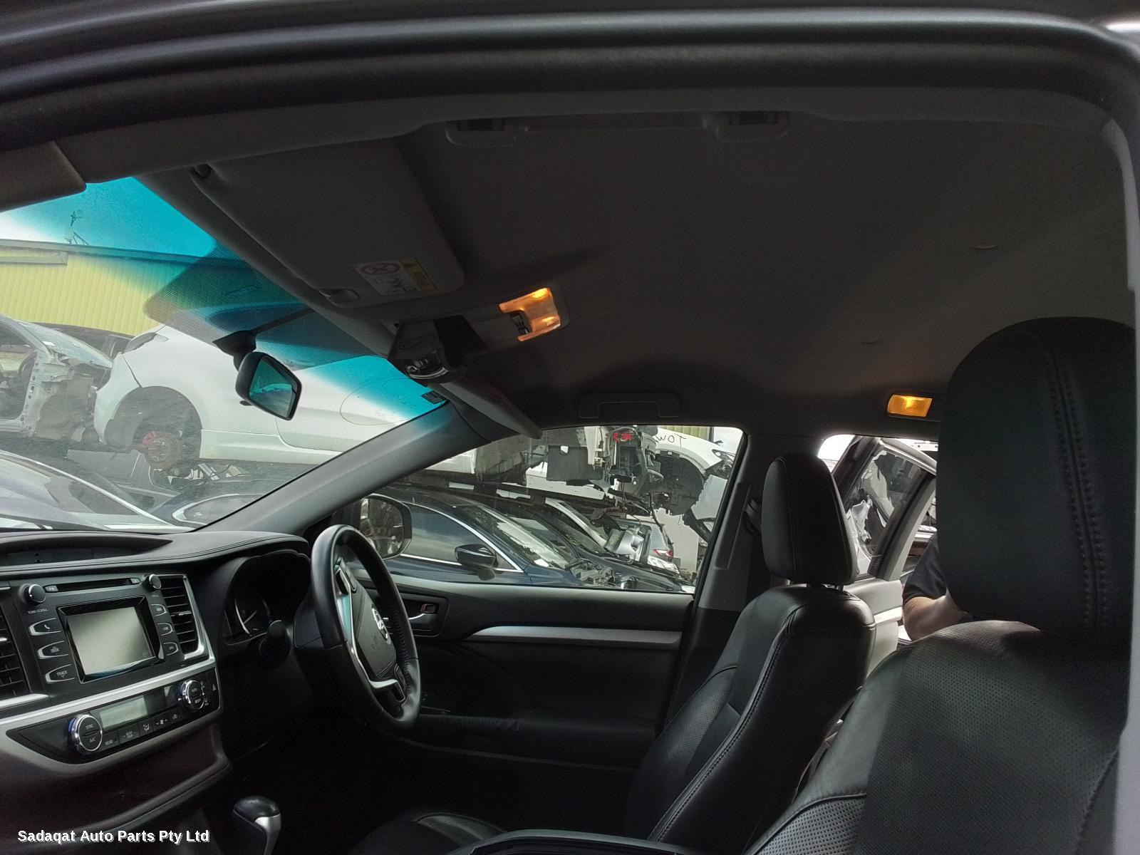 Toyota Kluger Armrest