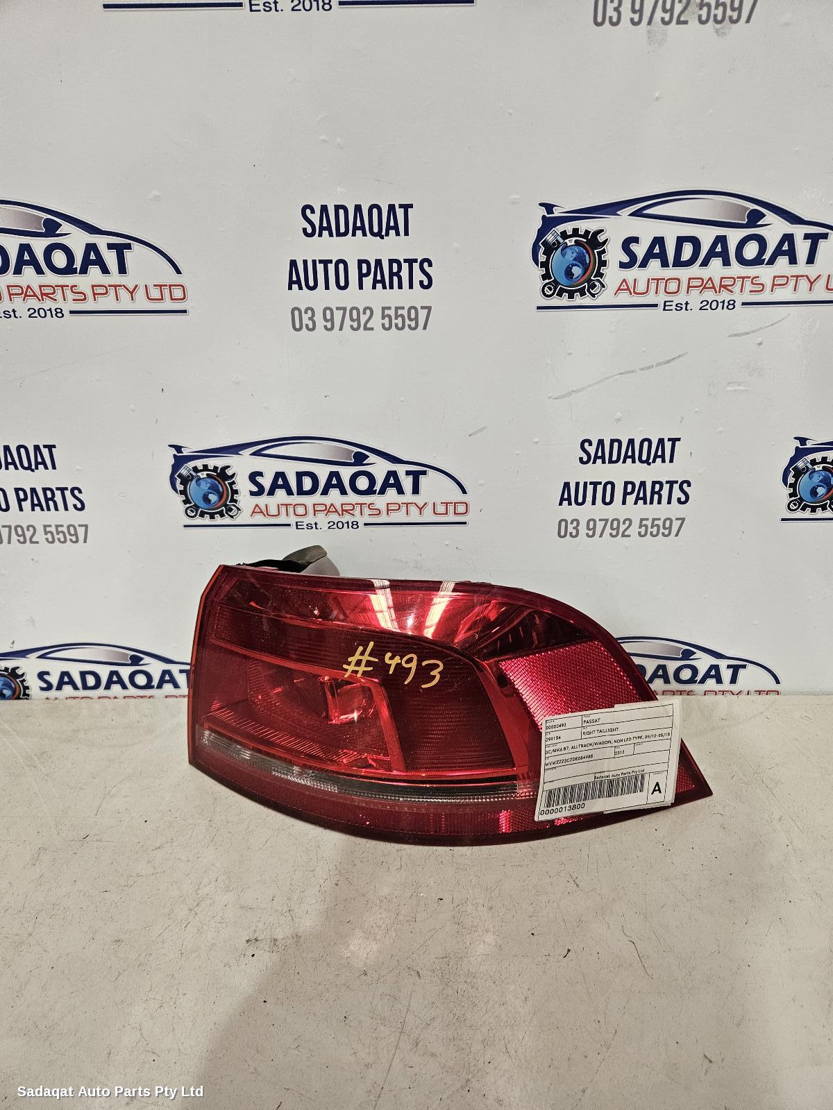 Volkswagen Passat Right Taillight