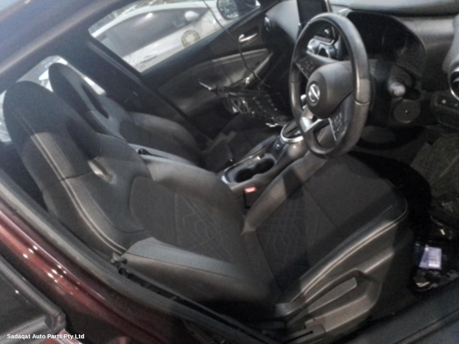 Nissan Juke Hoodlining