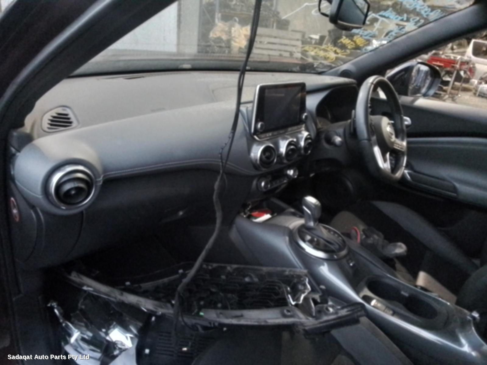 Nissan Juke Hoodlining