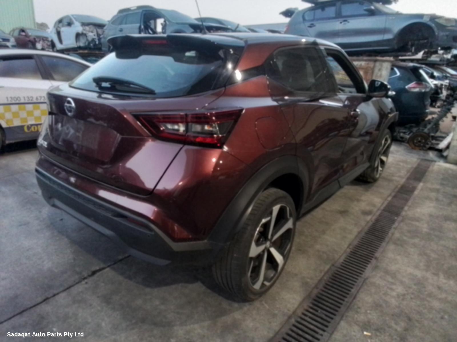 Nissan Juke Hoodlining