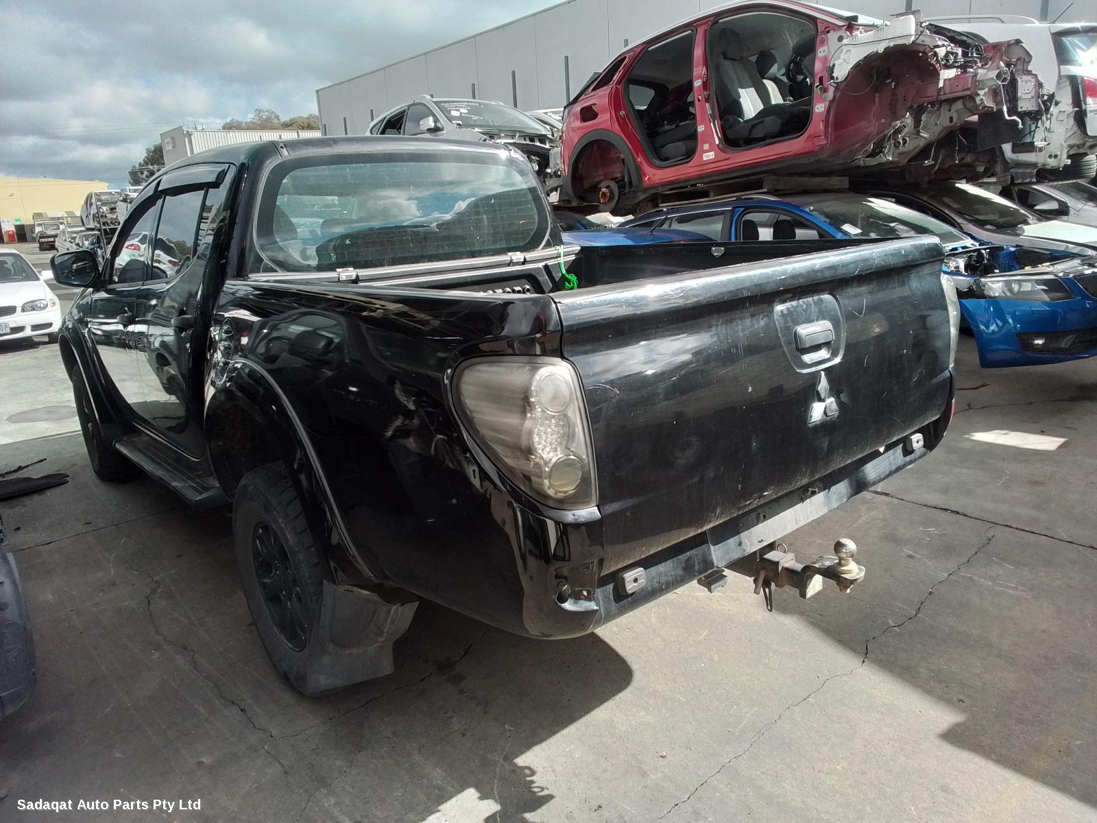 Mitsubishi Triton Bonnet