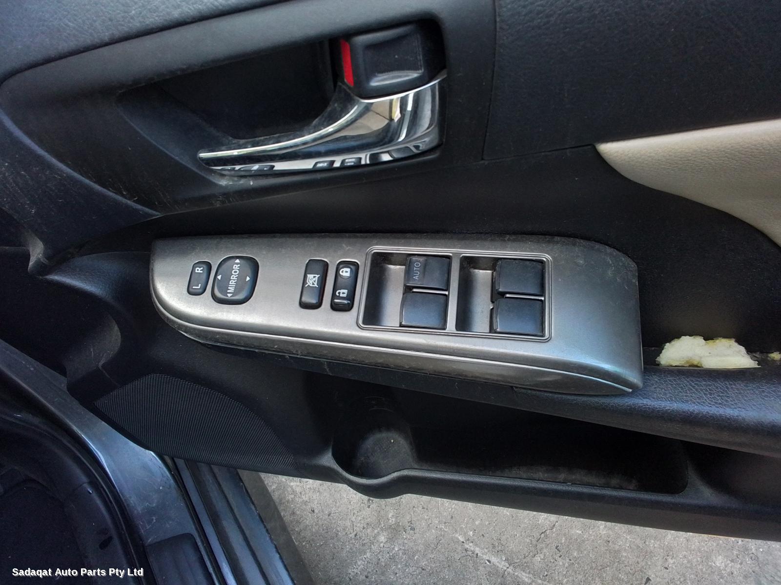 Toyota Aurion F/bar Reinforc/brack