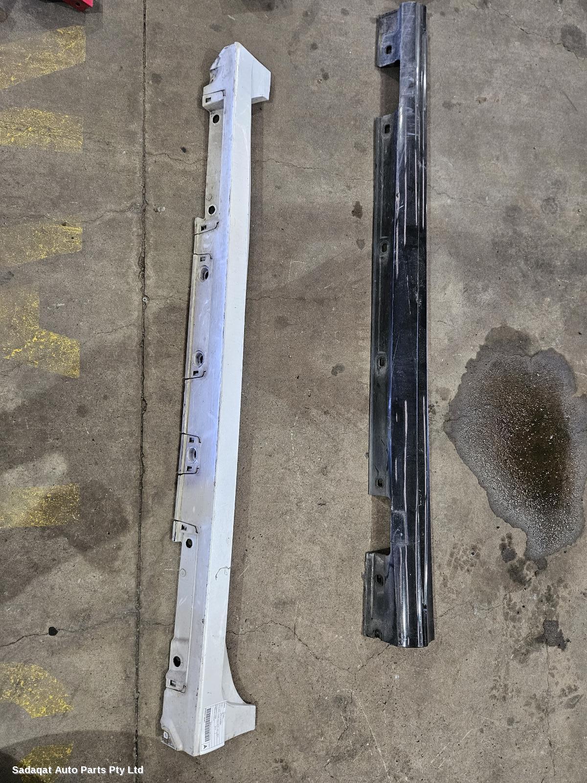 Lexus Ct200h Side Step/skirt