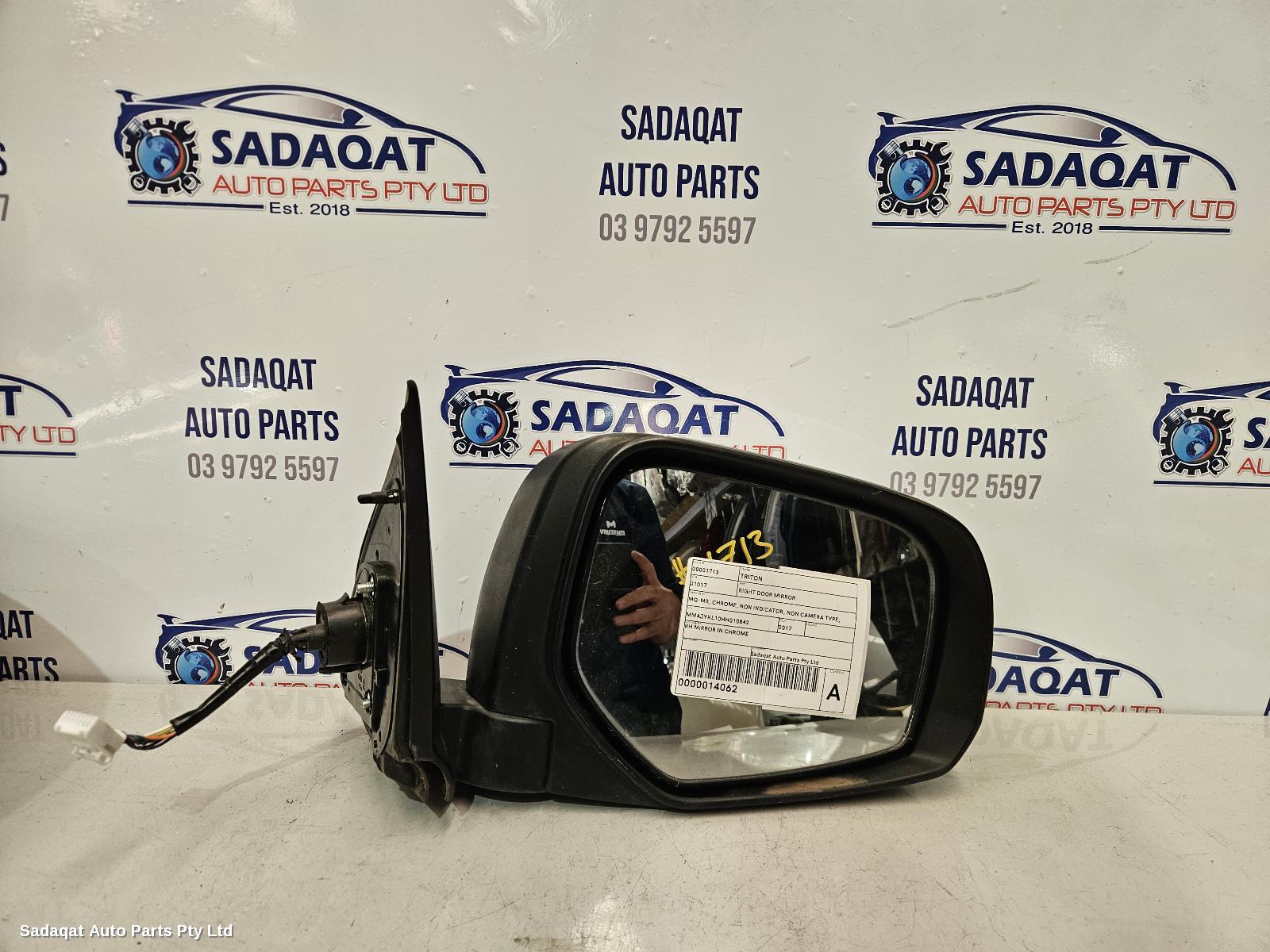 Mitsubishi Triton Right Door Mirror