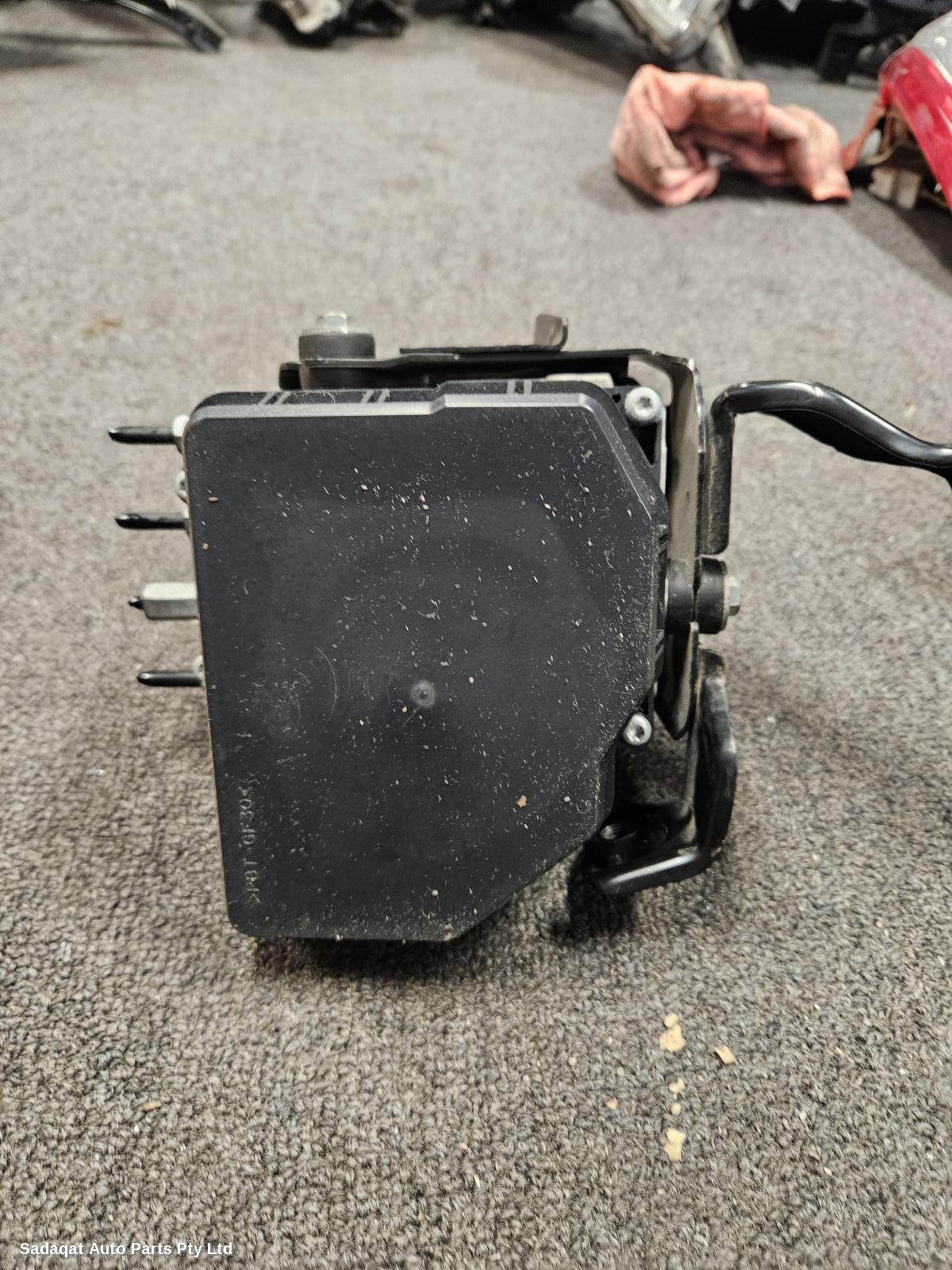 Lexus Is Series Abs Pump/modulator