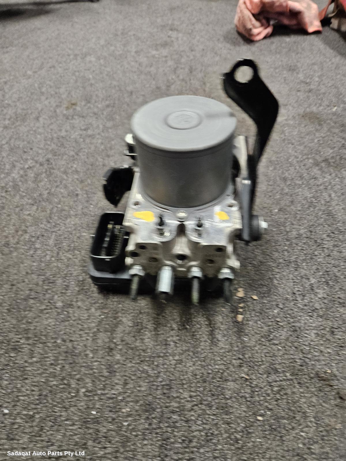 Lexus Is Series Abs Pump/modulator