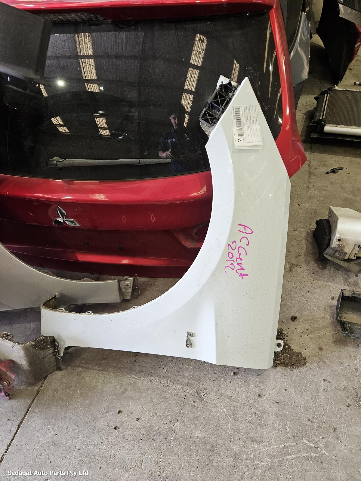 Hyundai Accent Left Guard