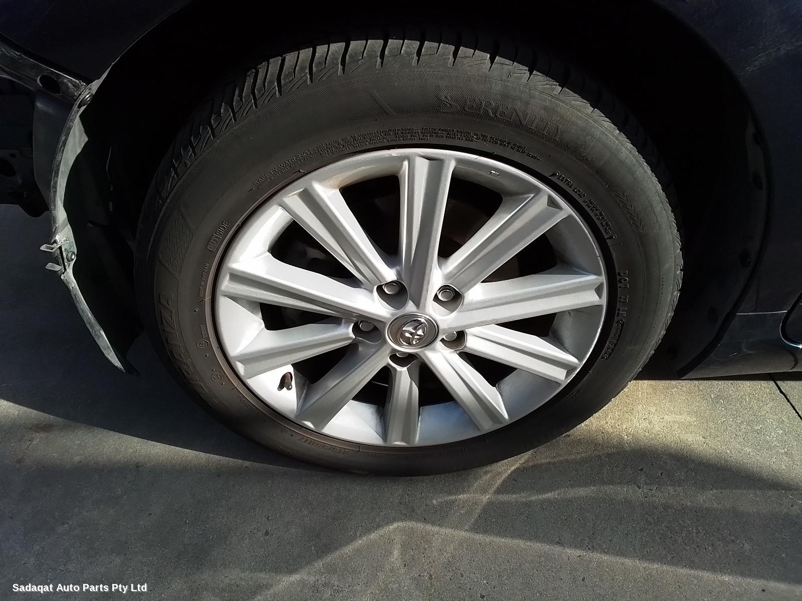 Toyota Camry Left Guard