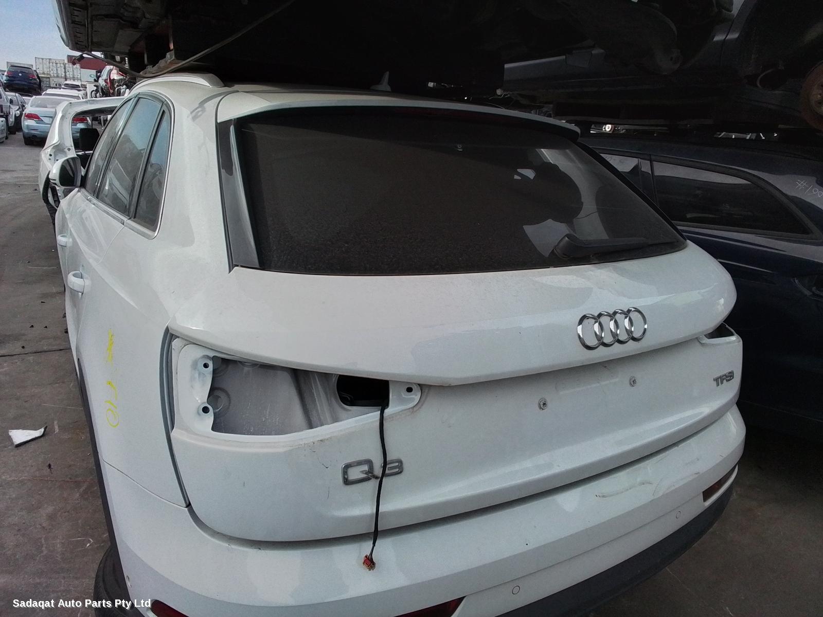 Audi Q3 Antenna