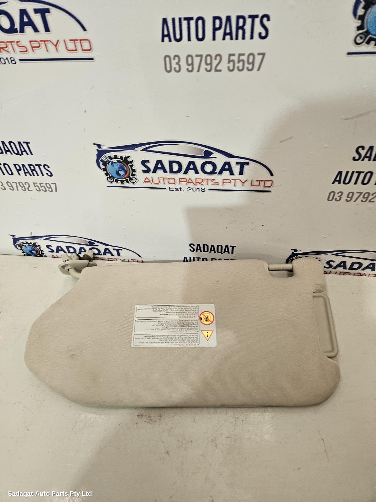 Nissan Pathfinder Sunvisor