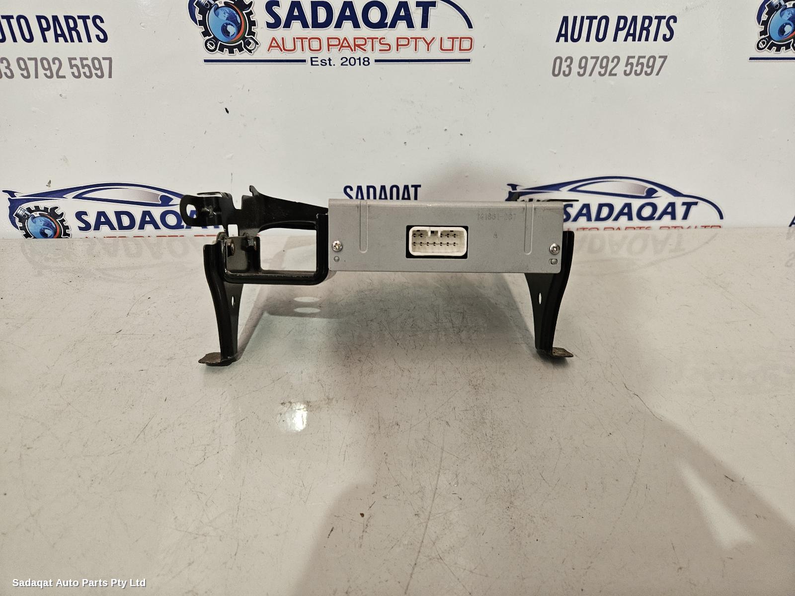 Toyota Prius Radio/cd/dvd/sat/tv