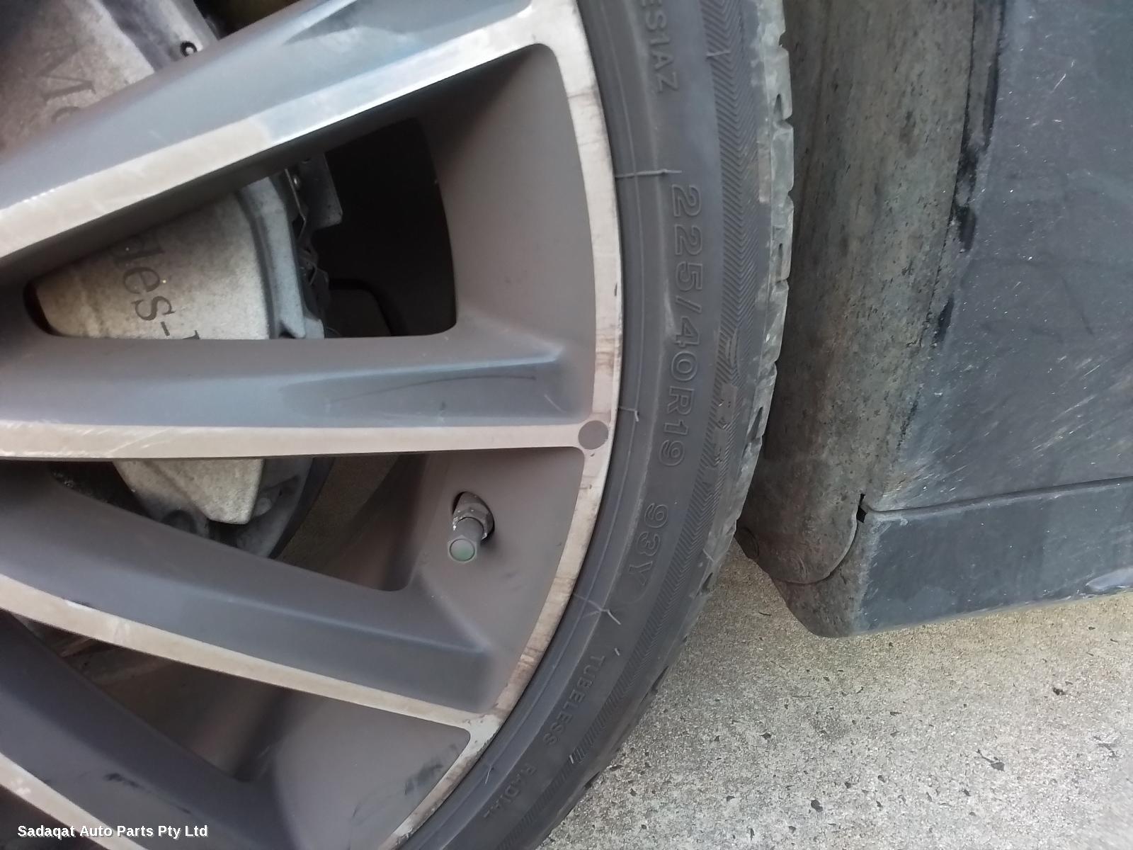 Mercedes C Class Right Headlamp