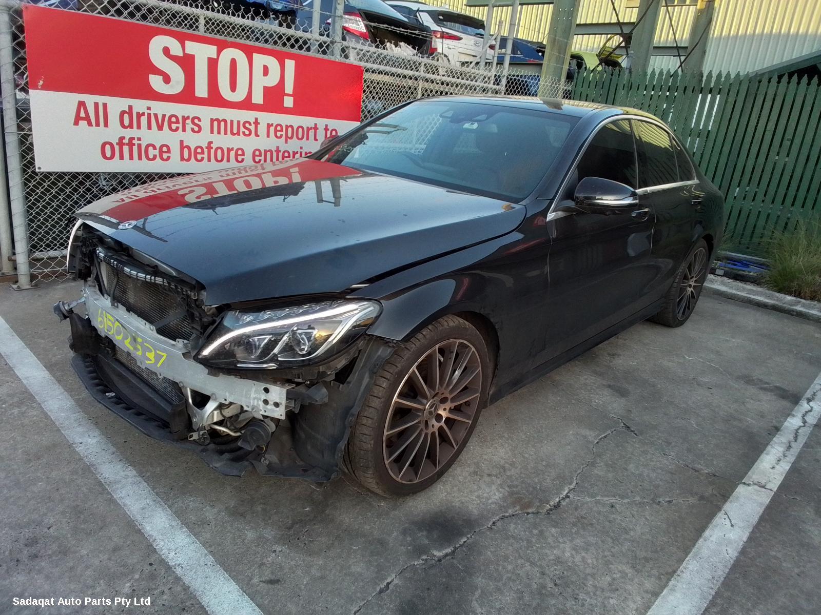 Mercedes C Class Right Headlamp