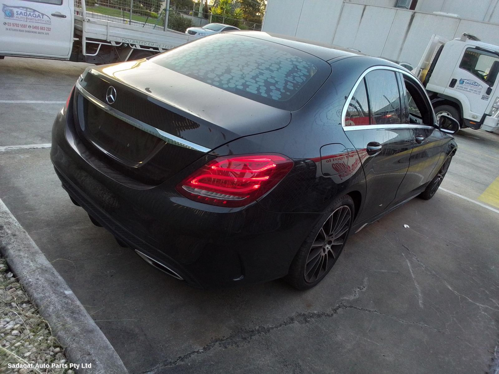 Mercedes C Class Right Headlamp