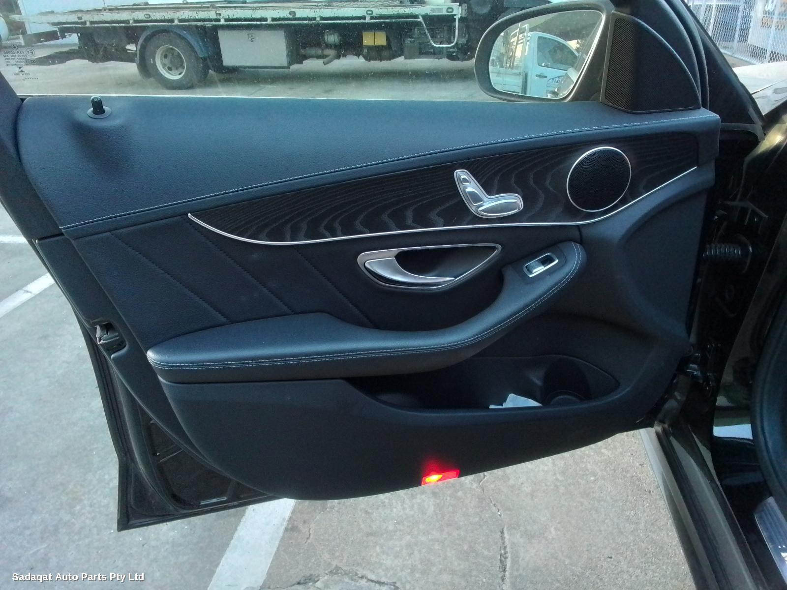 Mercedes C Class Right Headlamp