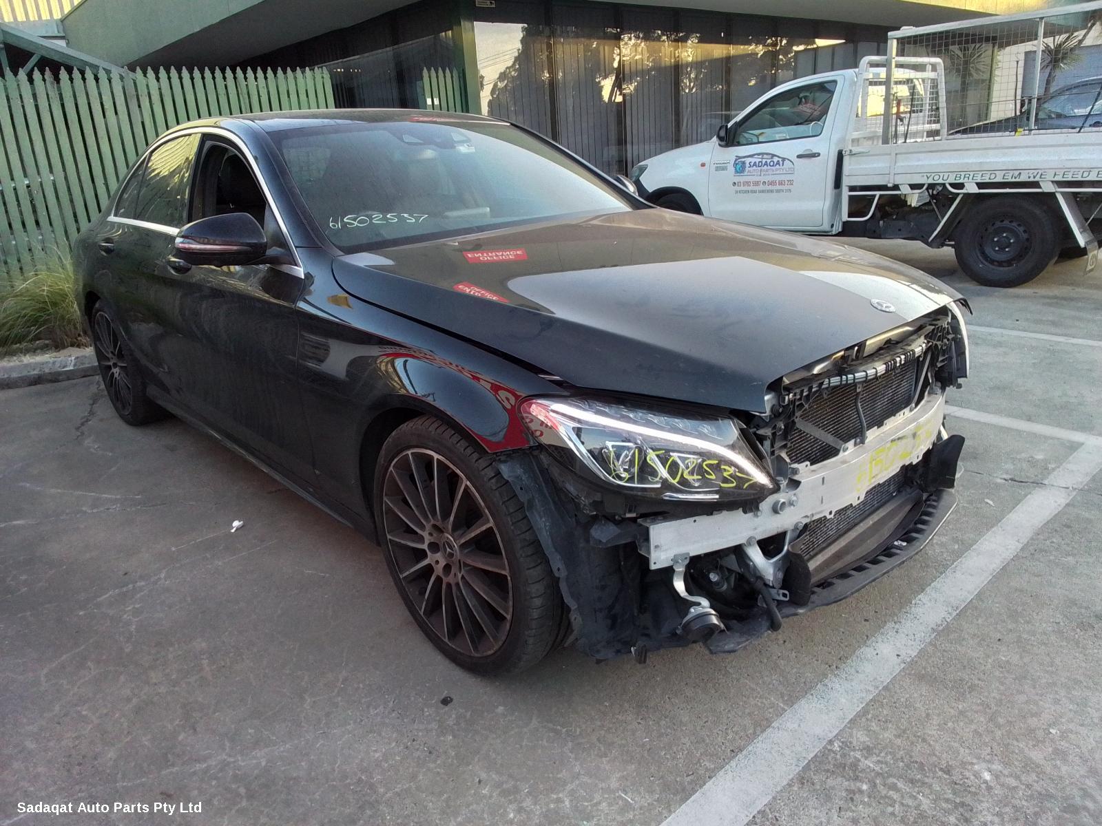 Mercedes C Class Right Headlamp