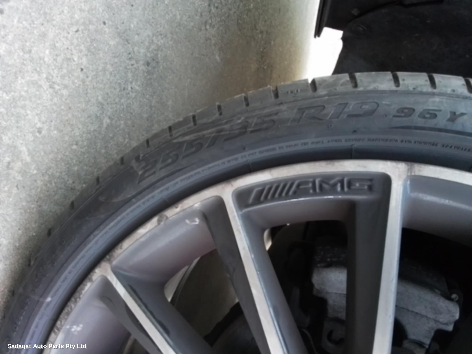 Mercedes C Class Right Headlamp