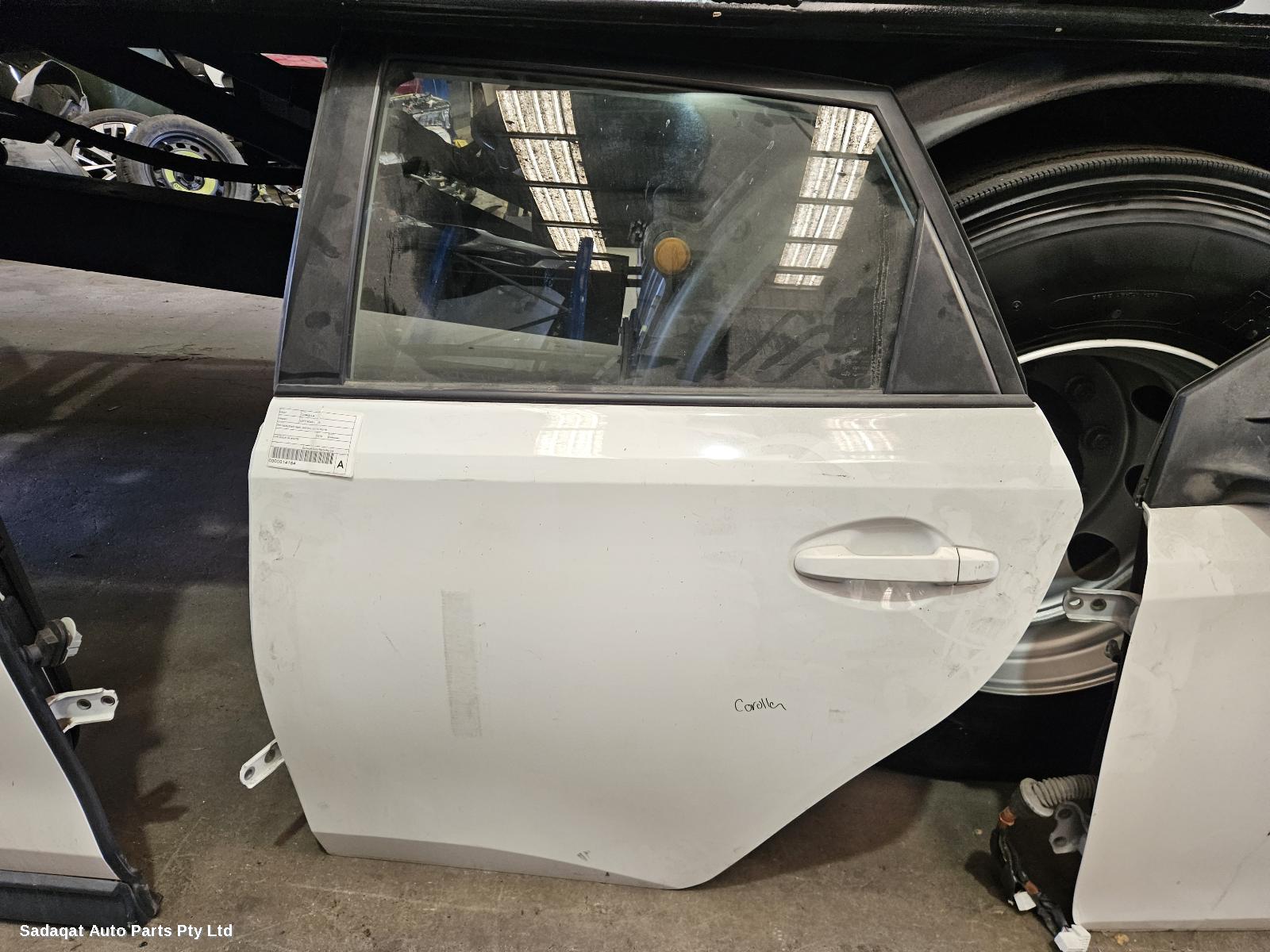 Toyota Corolla Left Rear Door/sliding