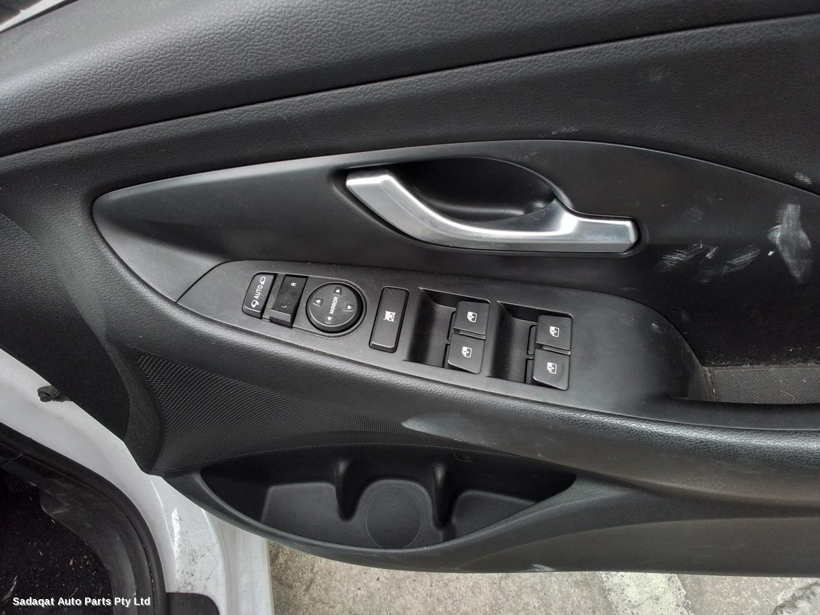 Hyundai I30 Misc Switch/relay