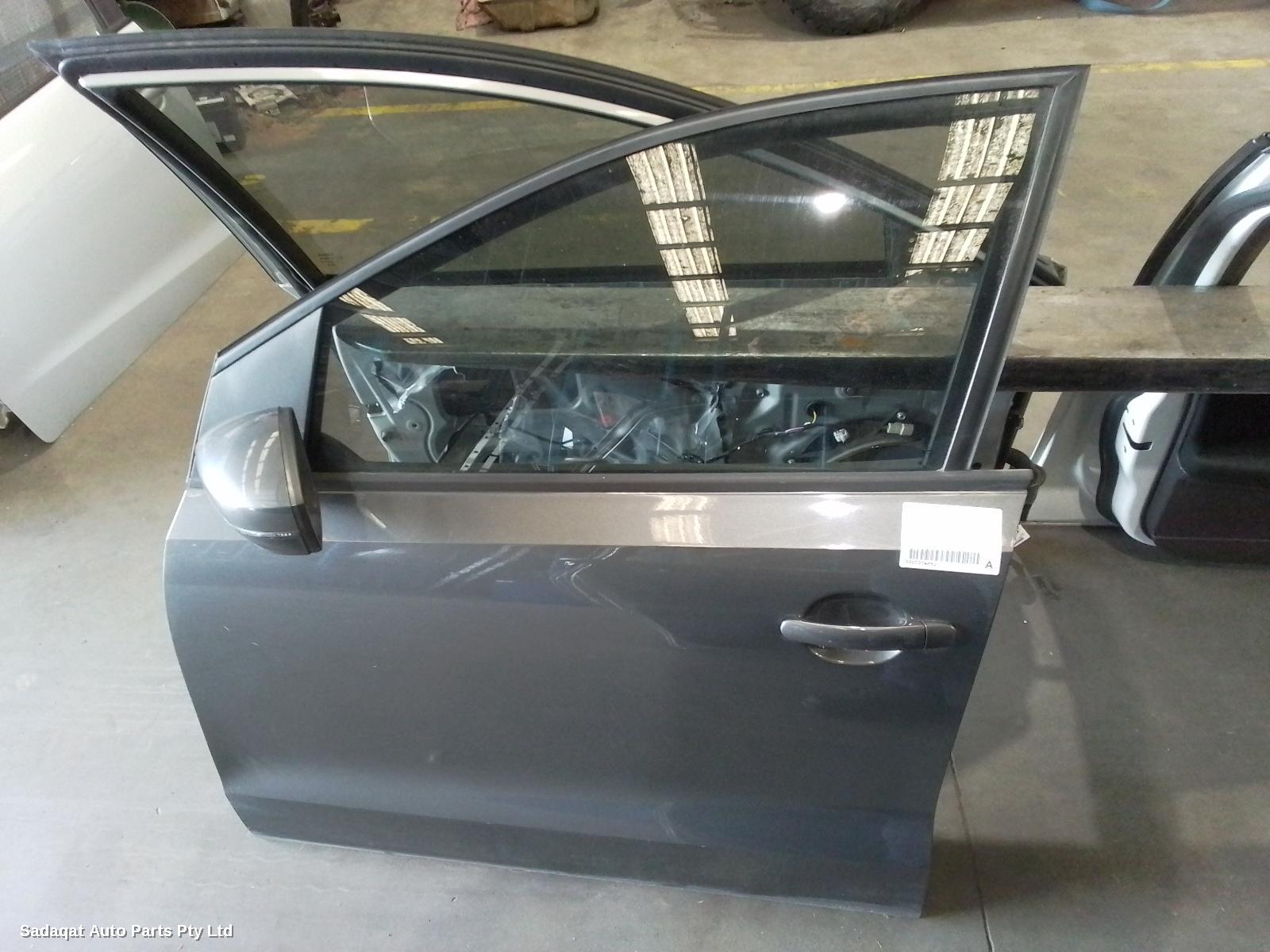 Volkswagen Polo Left Front Door