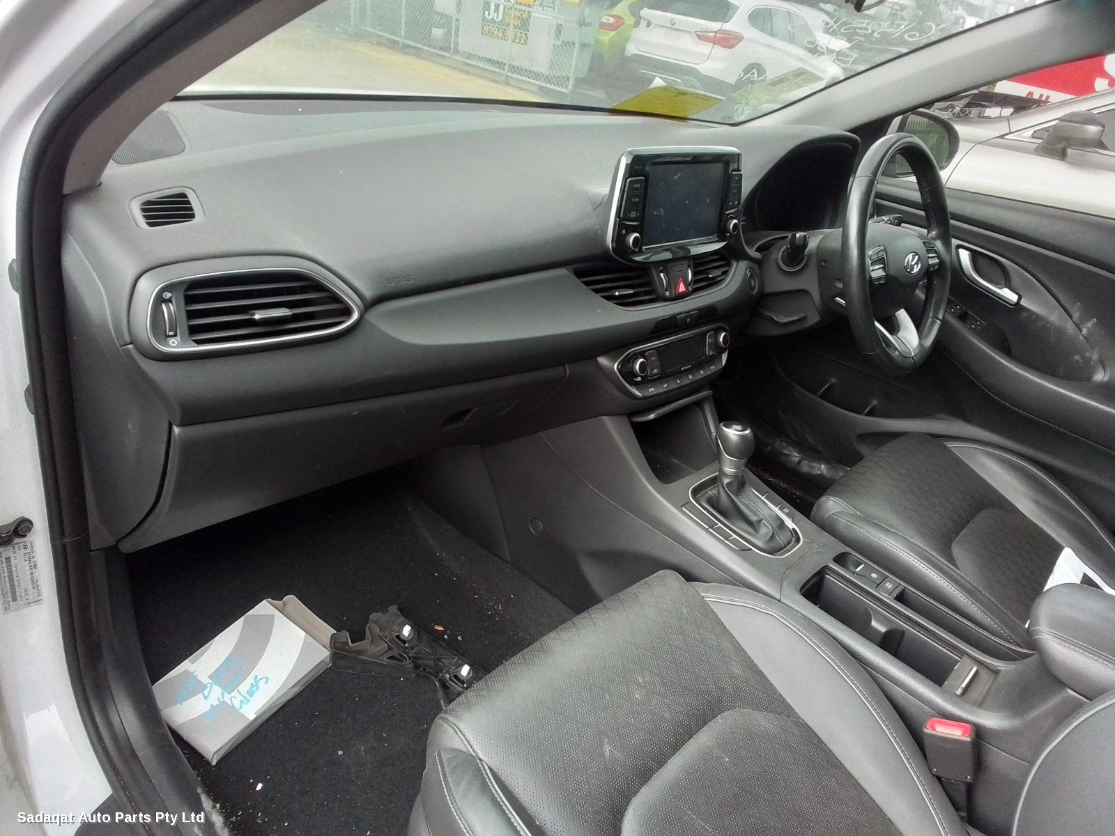 Hyundai I30 Misc Switch/relay