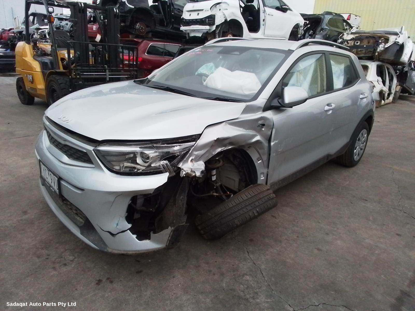 Kia Stonic Right Door Mirror