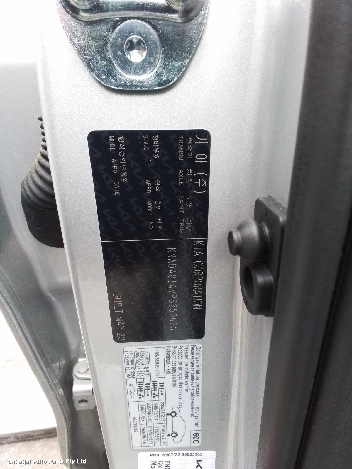 Kia Stonic Right Door Mirror