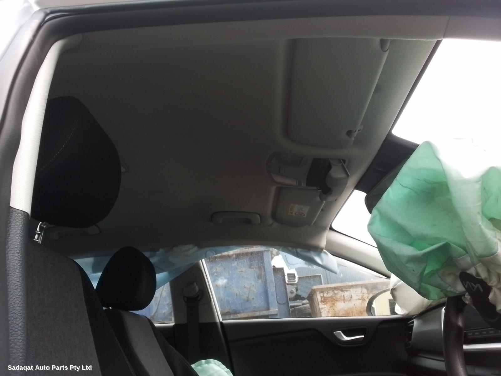 Kia Stonic Right Door Mirror