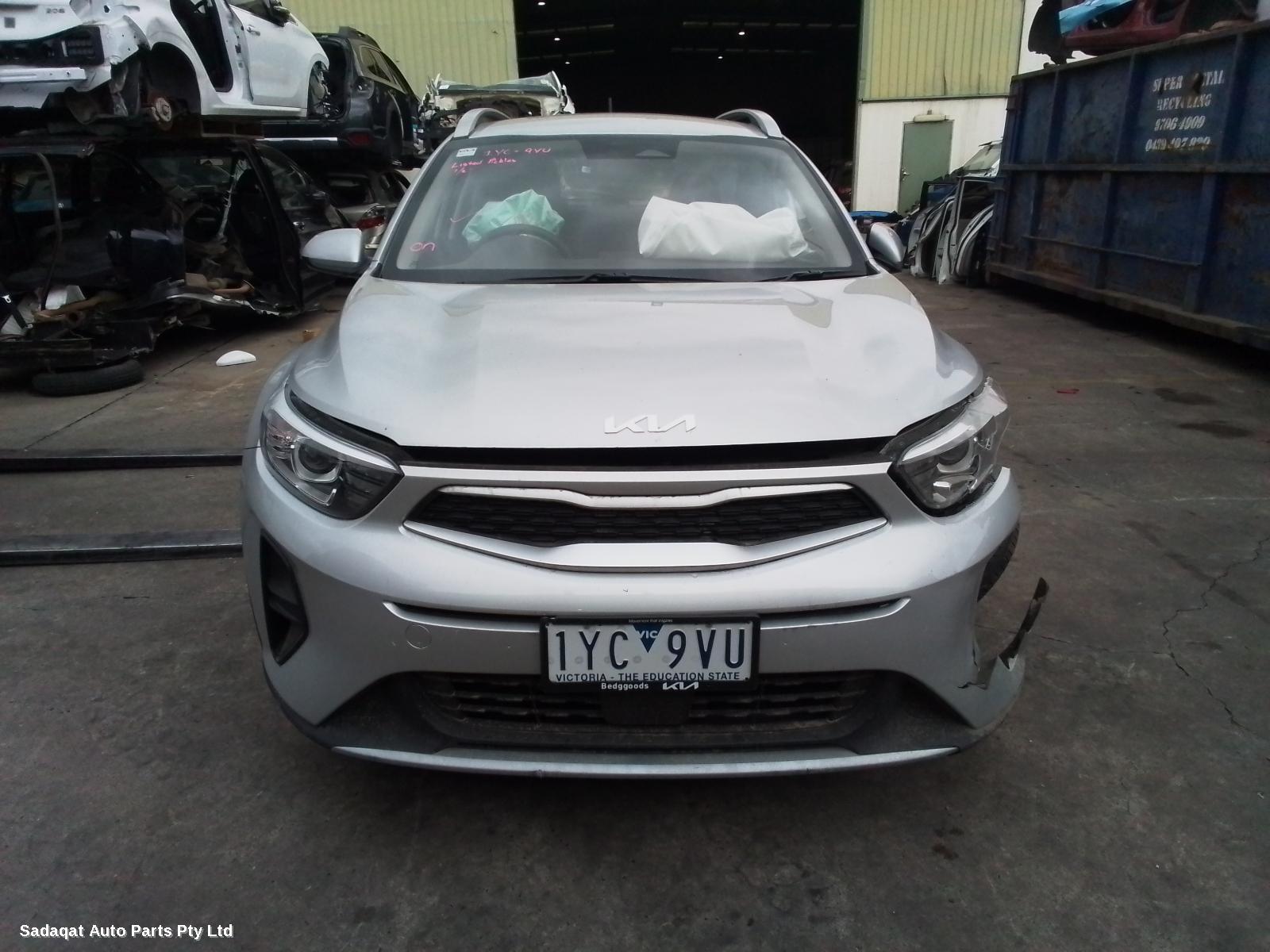 Kia Stonic Right Door Mirror