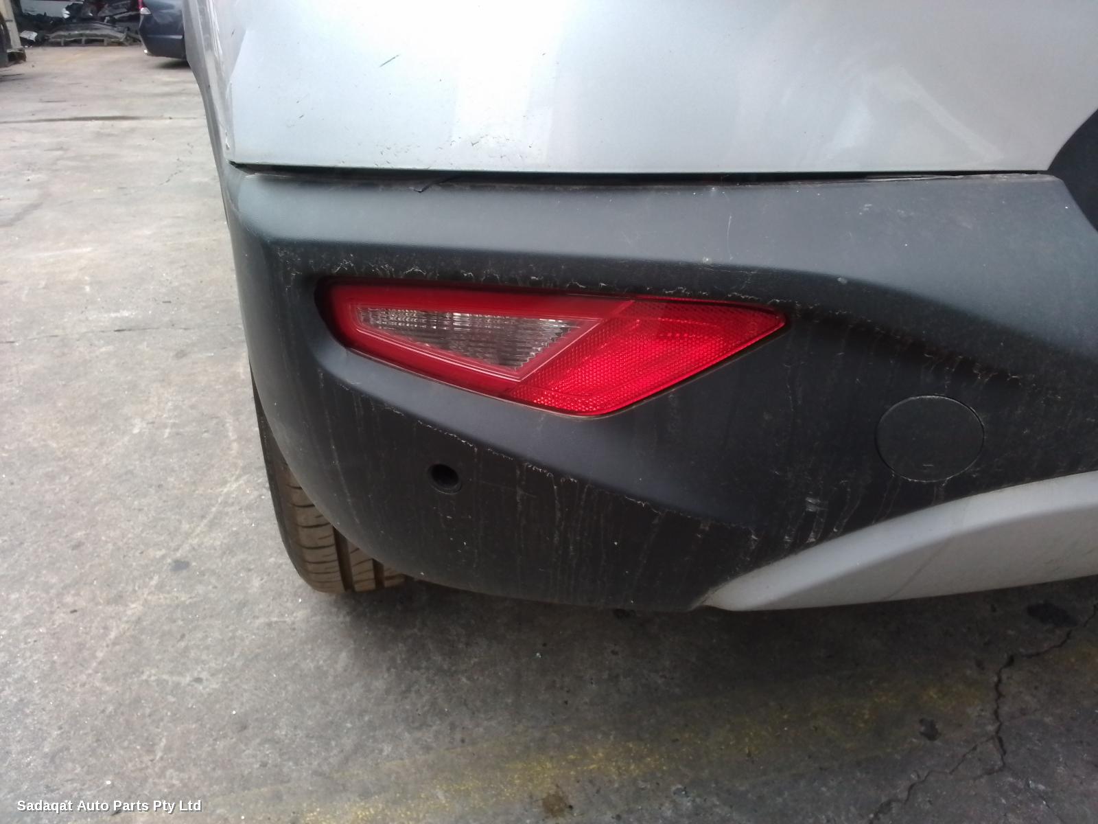 Kia Stonic Right Door Mirror