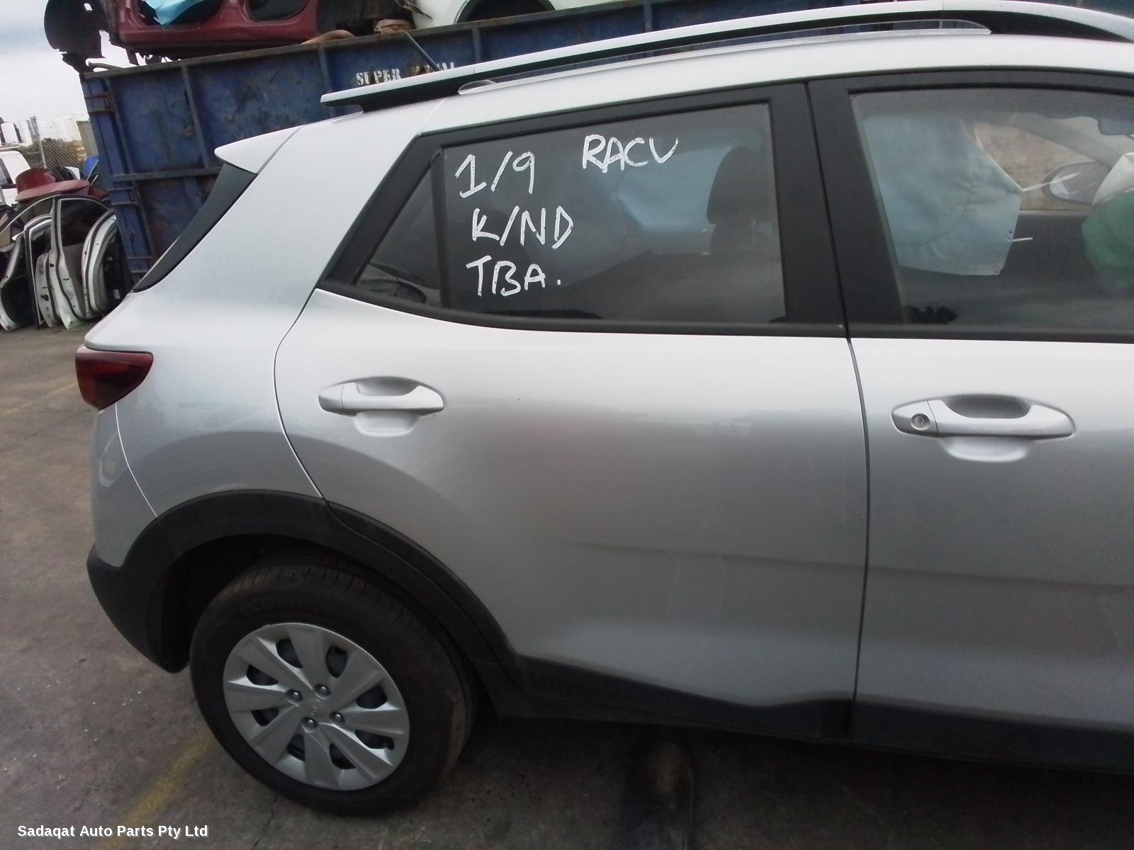 Kia Stonic Right Door Mirror