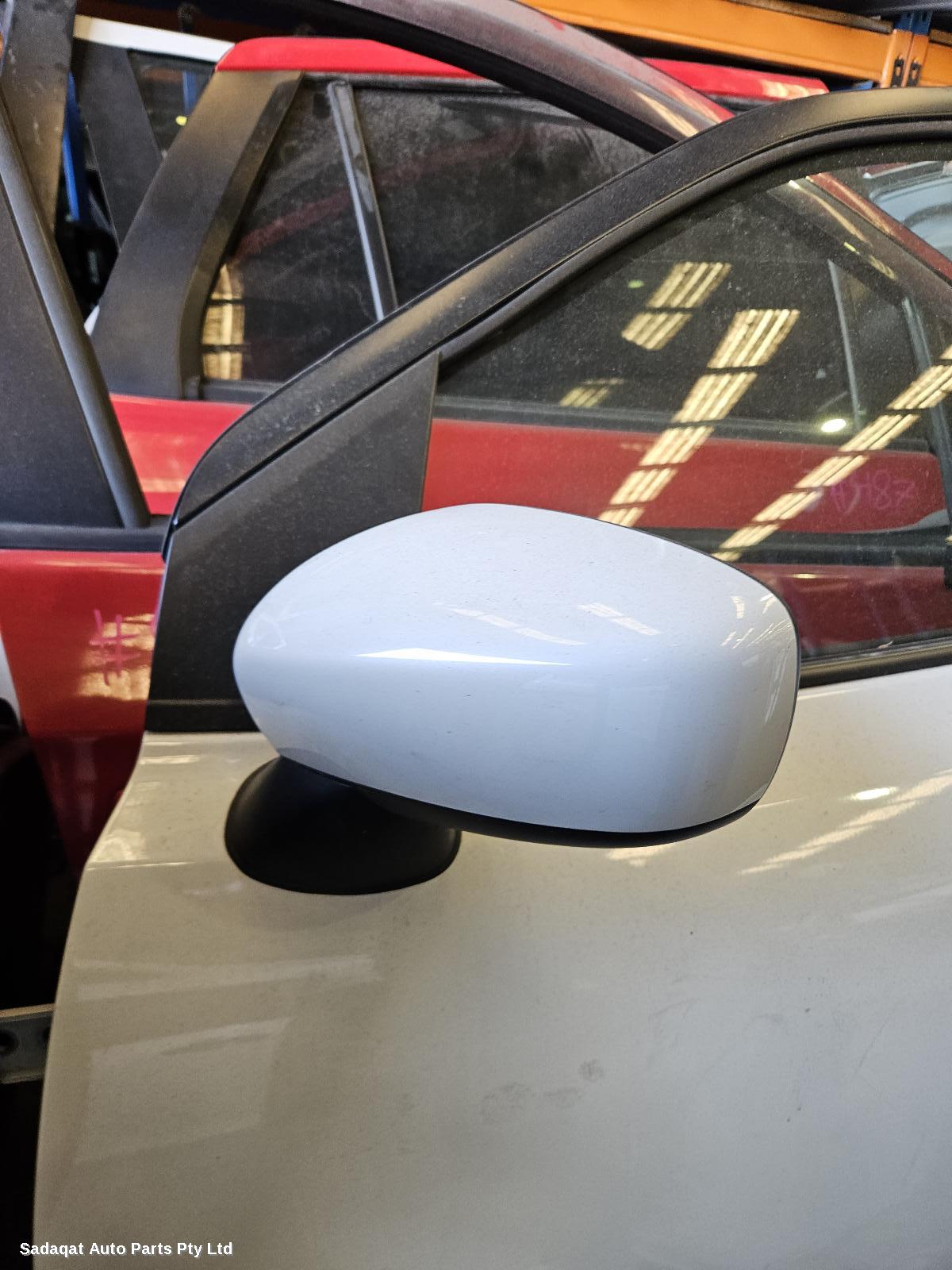 Ford Mondeo Left Rear Door/sliding