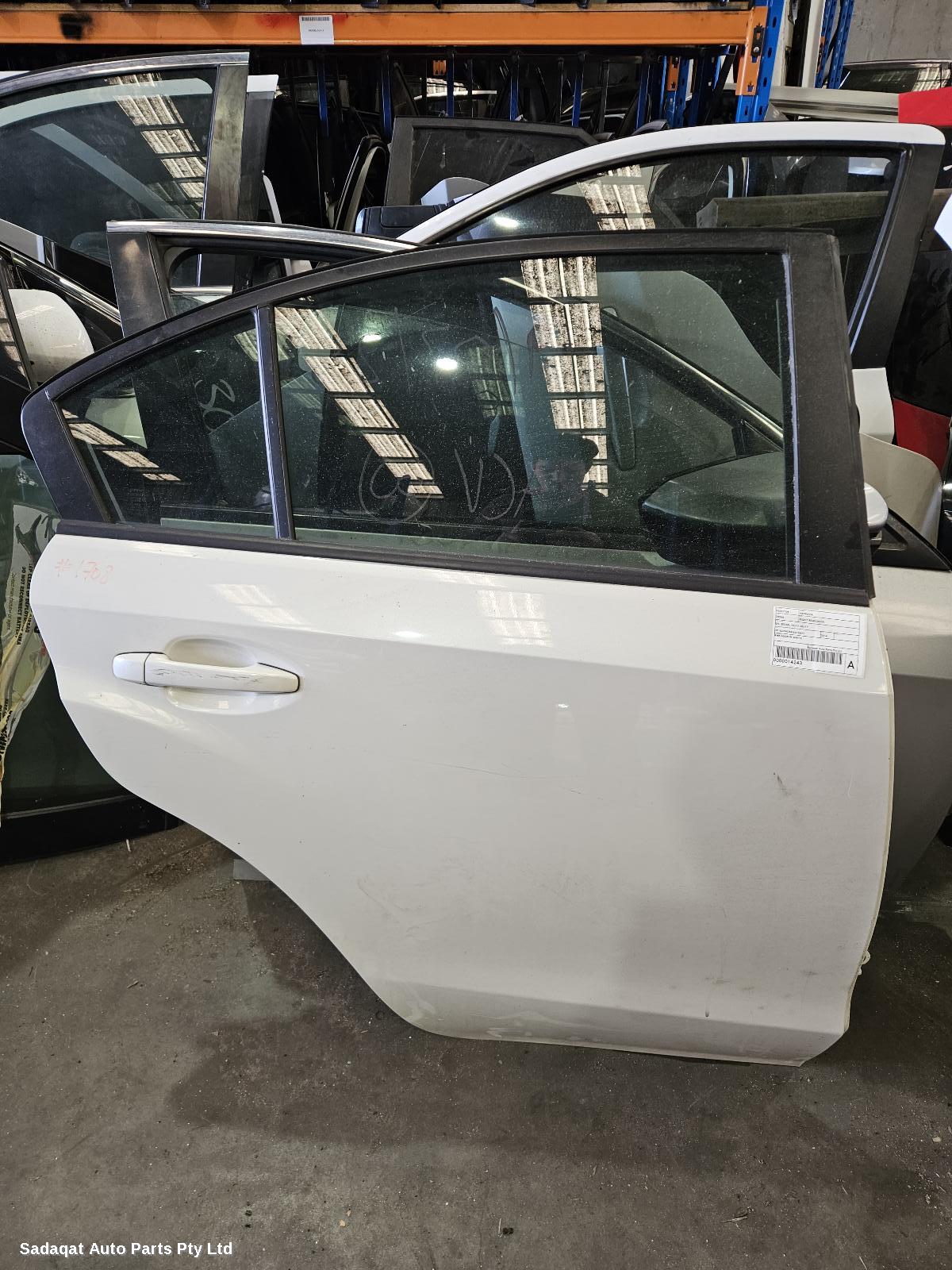 Subaru Impreza Right_rear_door_sliding