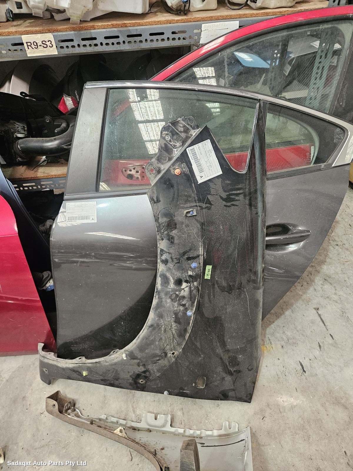 Toyota Hilux Left Guard